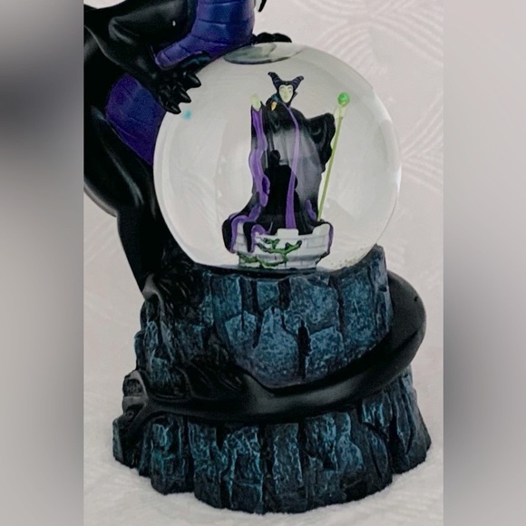 Disney Store Disney Villains Maleficent Dragon Musical Snow Globe - Picture 11 of 13
